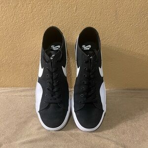 Nike SB Blazer Court - black and white; men’s size 12